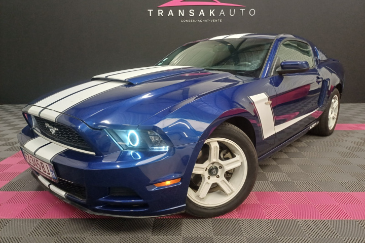 FORD MUSTANG